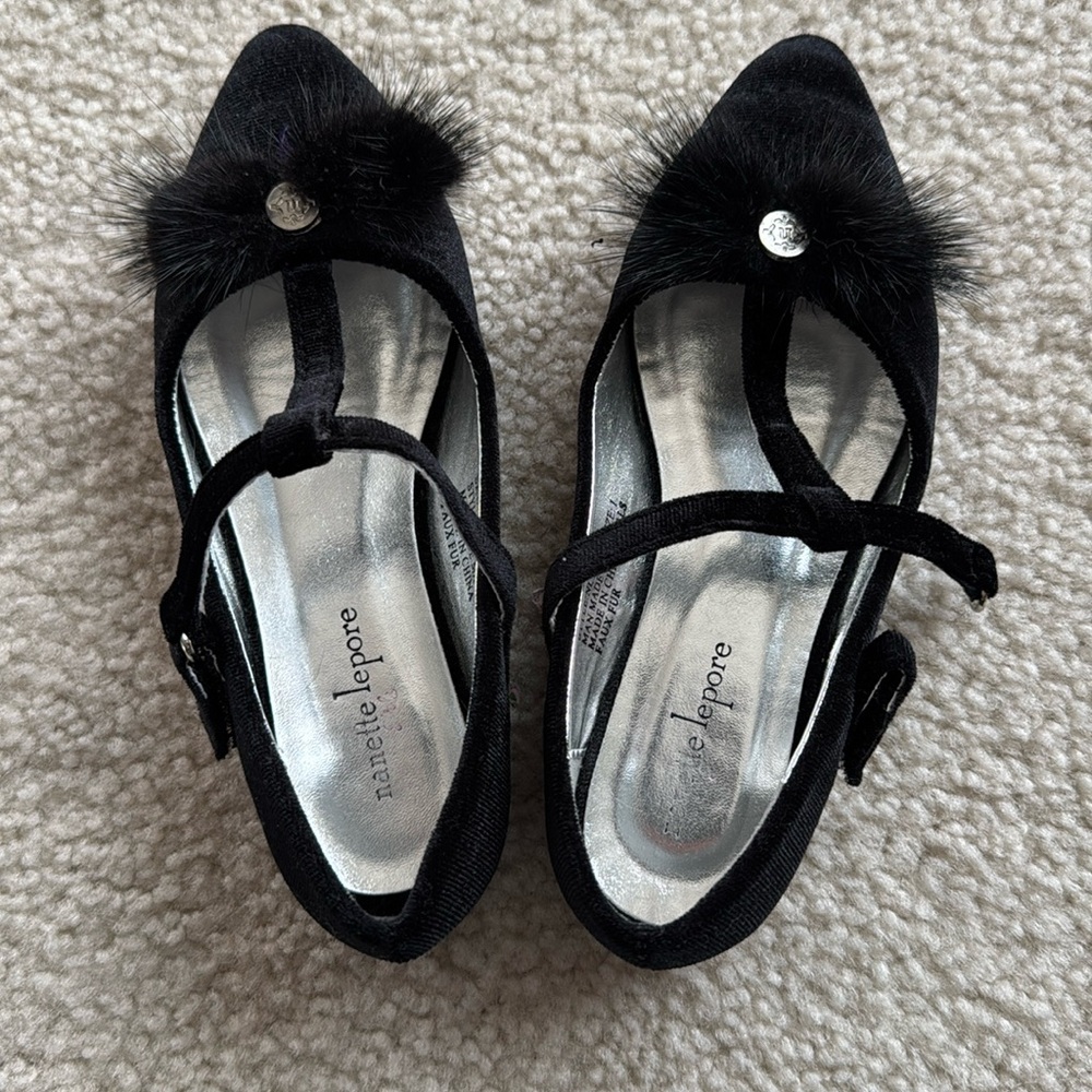 Nanette Lepore girls flats